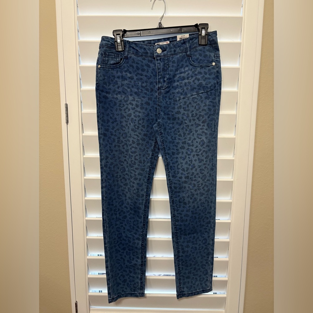 Epic Threads Blue Leopard Skinny Jeans